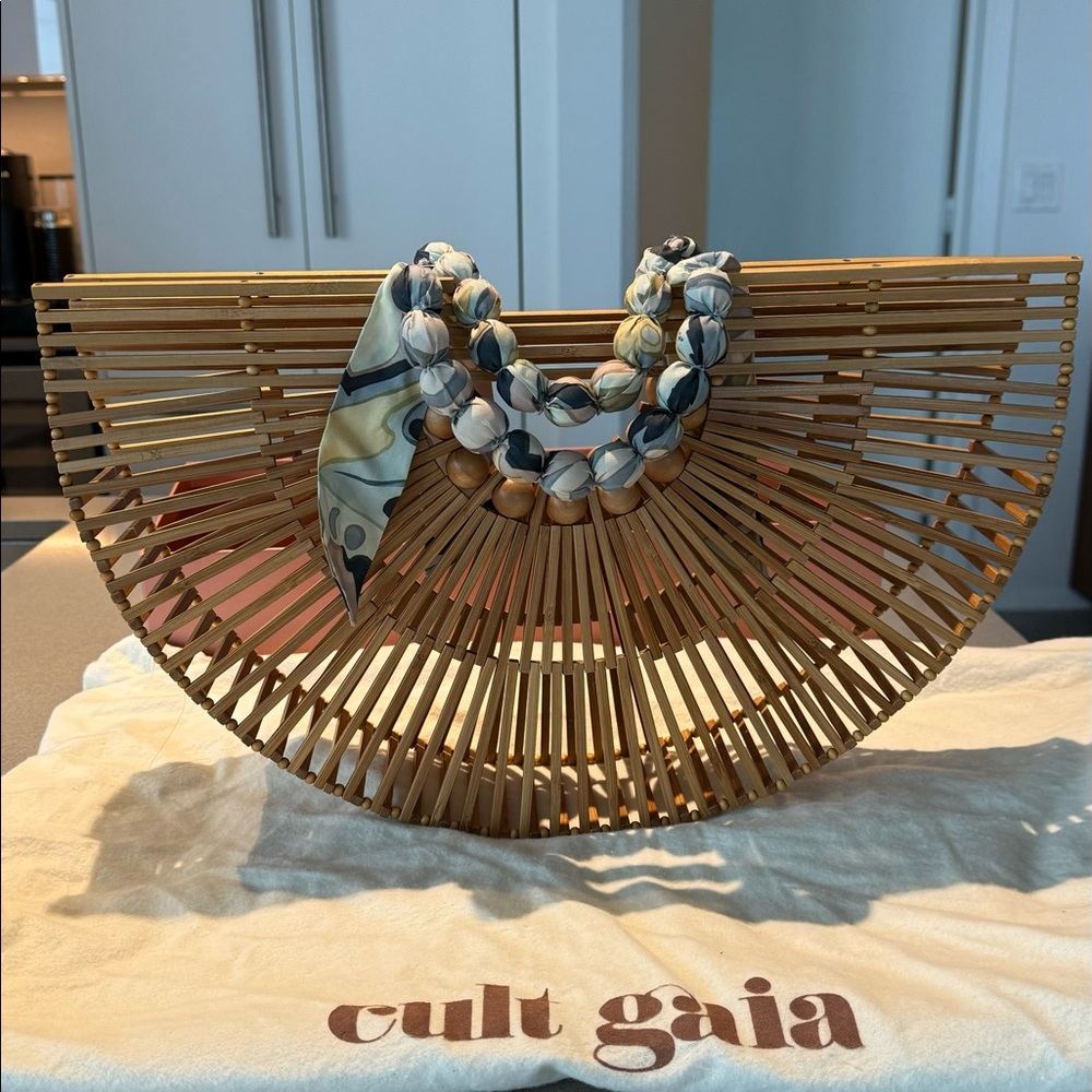 Cult Gaia straw bag